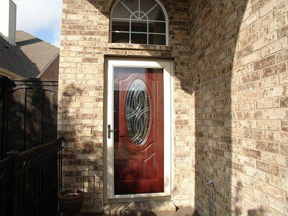 2nd image of 8021 Whitehart St