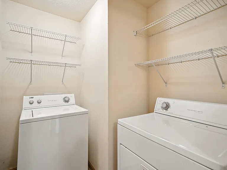 1336 Mayfield Dr #101 — Photo 16