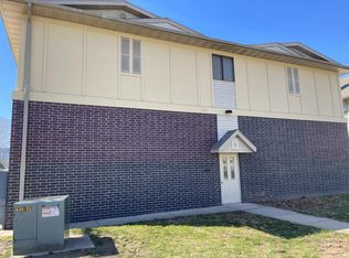 409 S Dodge St, Iowa City, IA 52240
