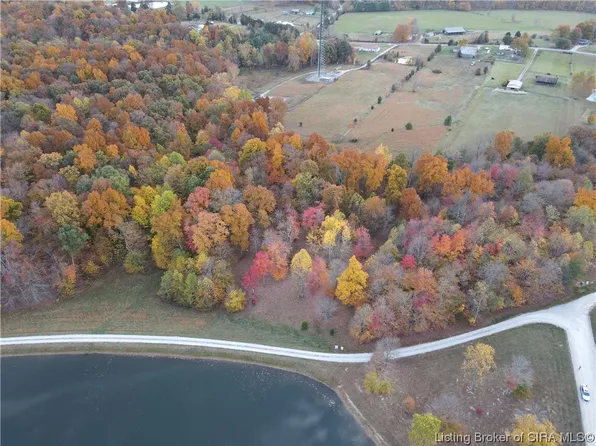 13891 E Flat Rock Trail, Henryville, IN 47126