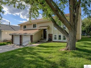 4340 G St, Omaha, NE 68107