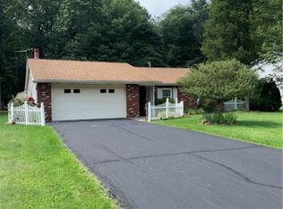 272 Old Oak Dr, Cortland, OH