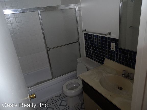5th image of 615 S Royal Crest Cir Unit 19