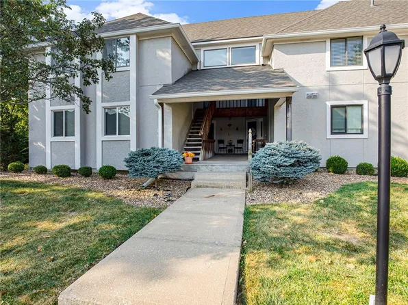 13837 W 58th Ter, Shawnee, KS 66216