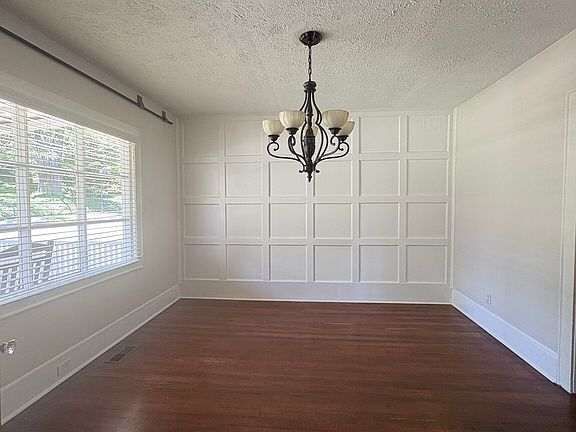 4th image of 334 Kennesaw Ave NW