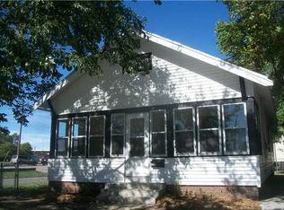 2014 Maple St, Des Moines, IA 50317