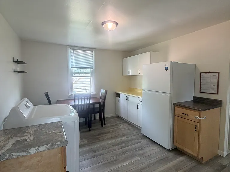 1644 Pool St #2 — Photo 4