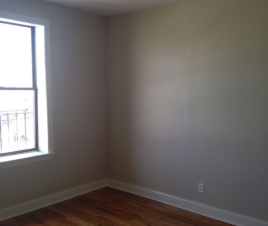 1st image of 49 Rogers Ave #1