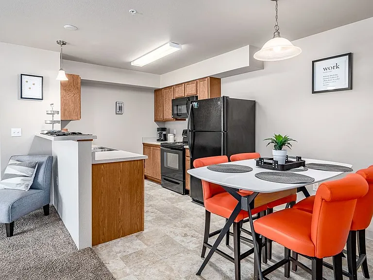 Furnished 2x2 Dining Area