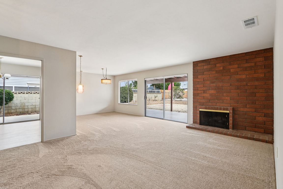 next background image