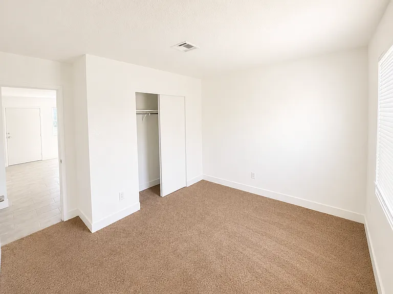 2159 Belmont St — Photo 3