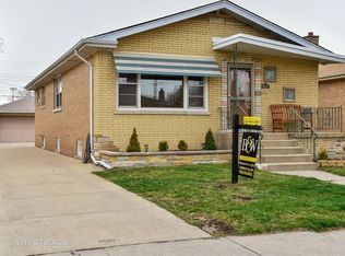9132 S Saint Louis Ave, Evergreen Park, IL 60805