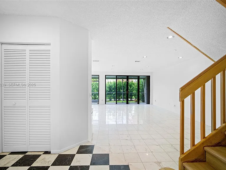 21378 Marina Cove Cir #11-B — Photo 1