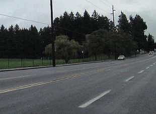 2nd image of 13222 NE Glisan St