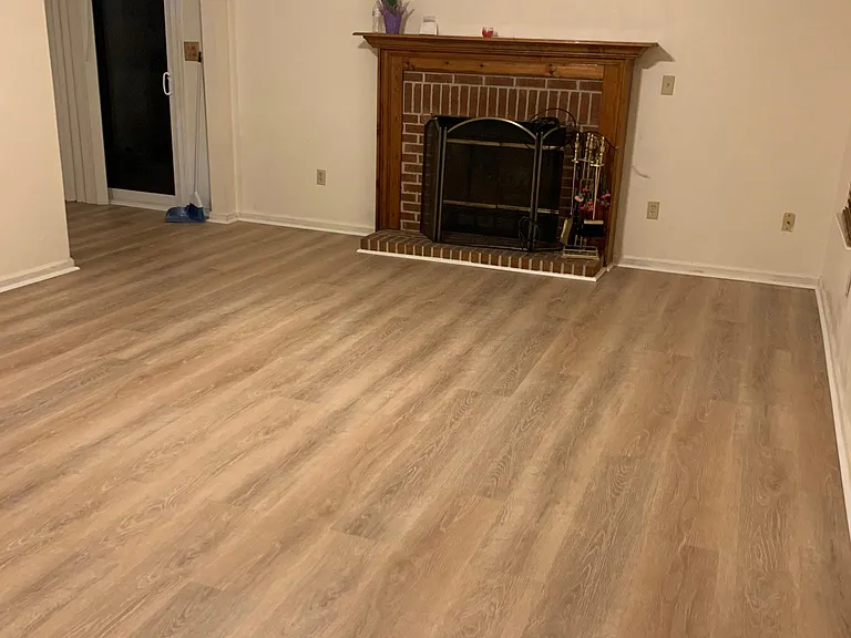 2084 Rock Lake Loop — Photo 2