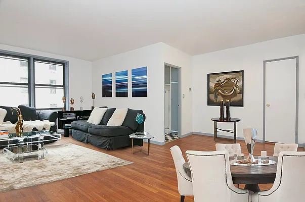 Sold by Allure Property Partners LLC | media 9