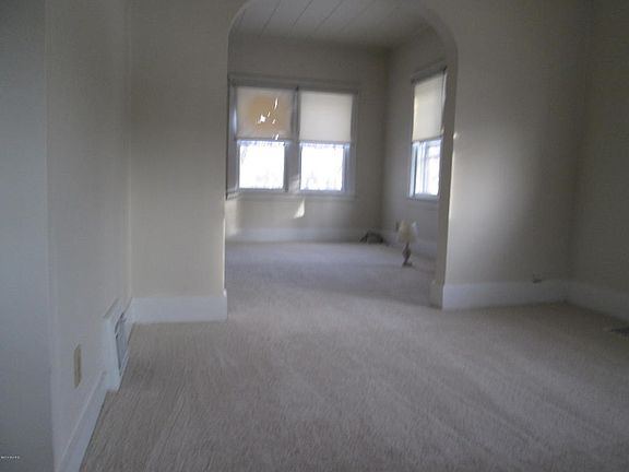 3rd image of 405 E Ave N