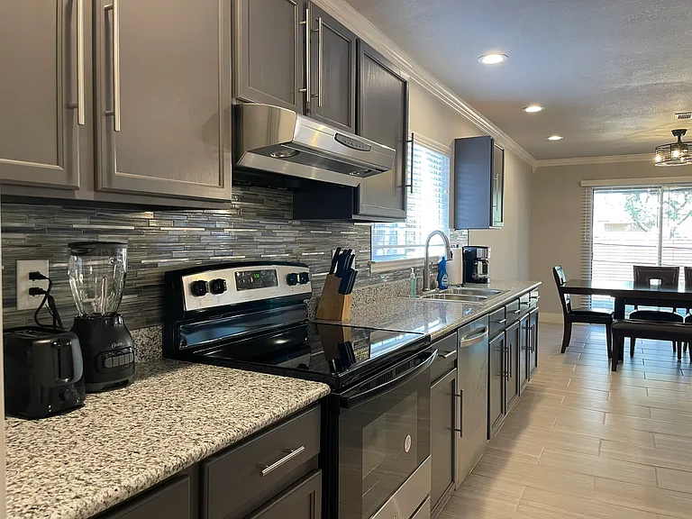 21938 Legend Point Dr — Photo 157