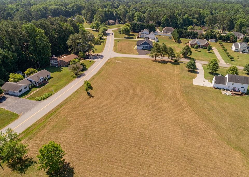 1st image of 47 Forest Ct