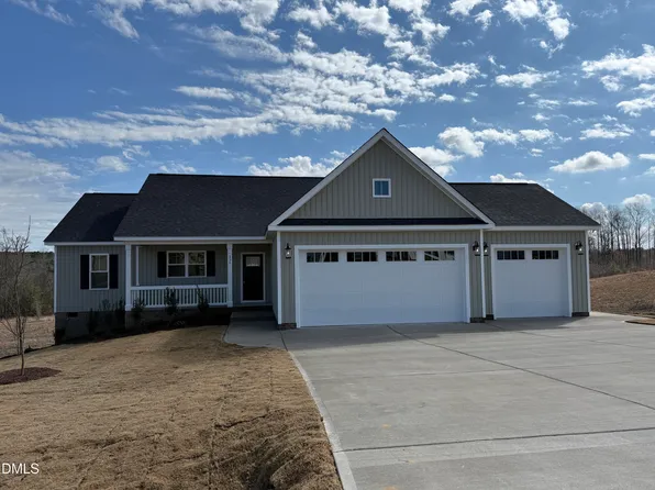 250 Tee Dr, Selma, NC 27576