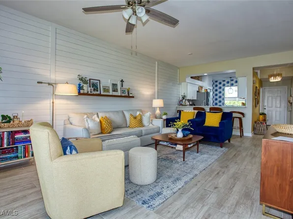 8106 Queen Palm Ln APT 115, Fort Myers, FL 33966