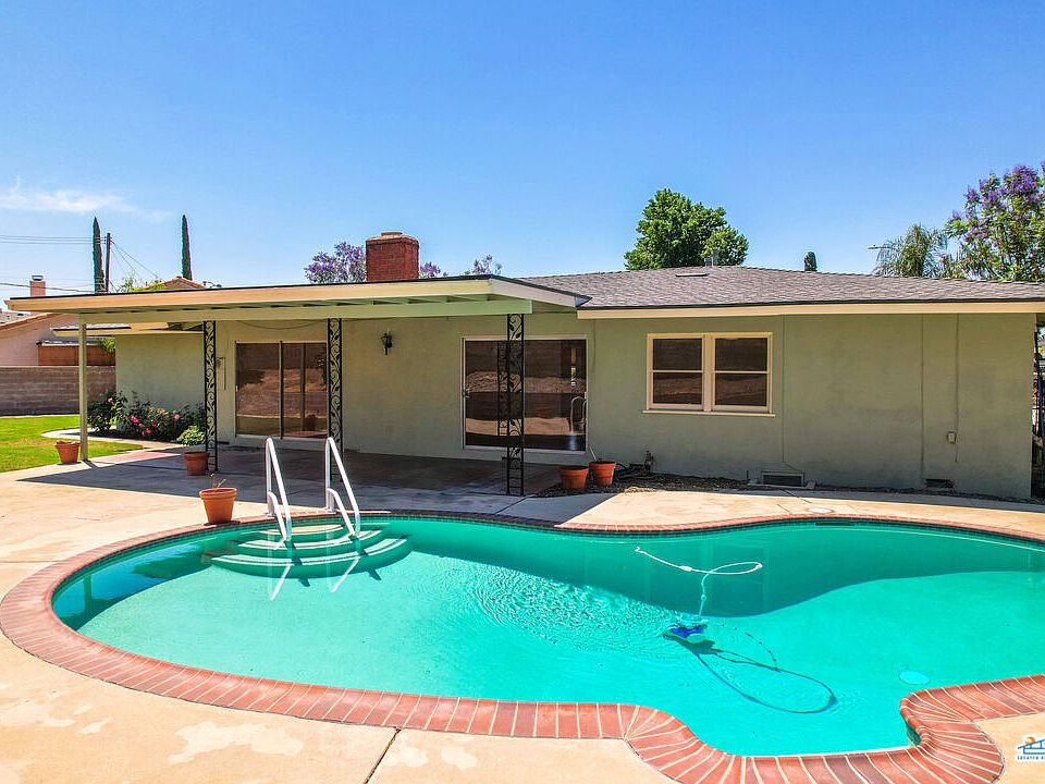 25775 Edgemont Ct, San Bernardino, CA 92404 | MLS #23-287751 | Zillow