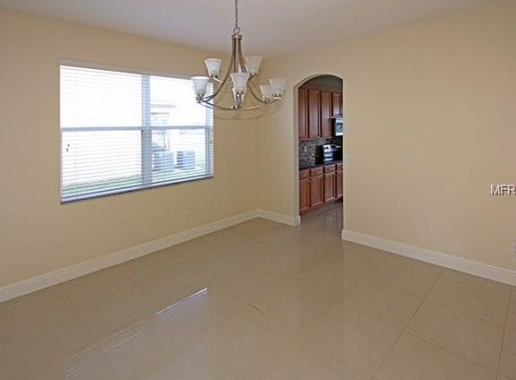 5th image of 221 Spring Leap Cir