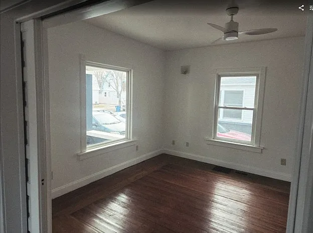 27 Rose St SW #1 — Photo 3