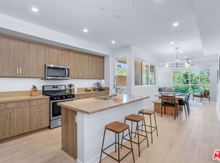 14119 W Monroe Pl, Van Nuys, CA 91405
