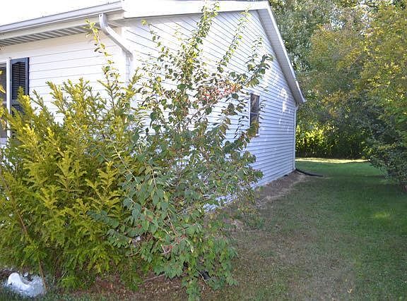 3rd image of 334 Sherman Ave