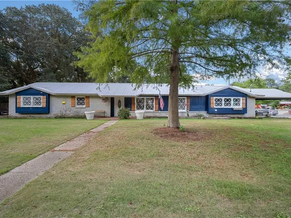 5009 Chaucer Dr, Mobile, AL 36693