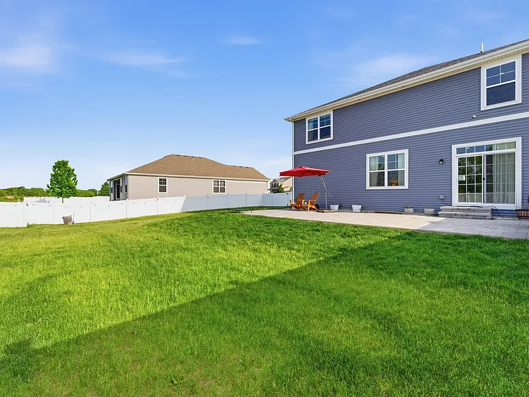 25424 W Cerena Cir — Photo 41