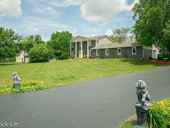 3rd image of 13325 Silver Fox Dr