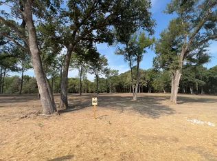 254 Timeberland Hts, Windom, TX 75492