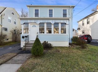 50 Helen St, Hamden, CT 06514