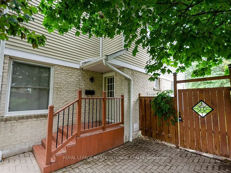 510 Beaver Ct — Photo 3