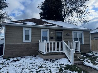 28320 Waverly St, Roseville, MI 48066