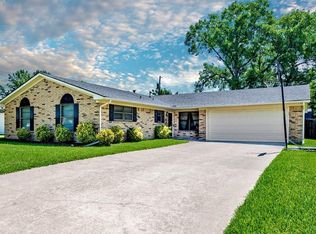 512 Bryan Dr, Denison, TX 75020