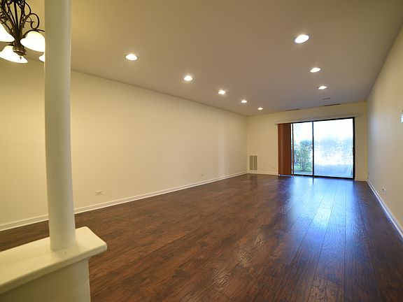 4th image of 2150 Valencia Dr APT 106A