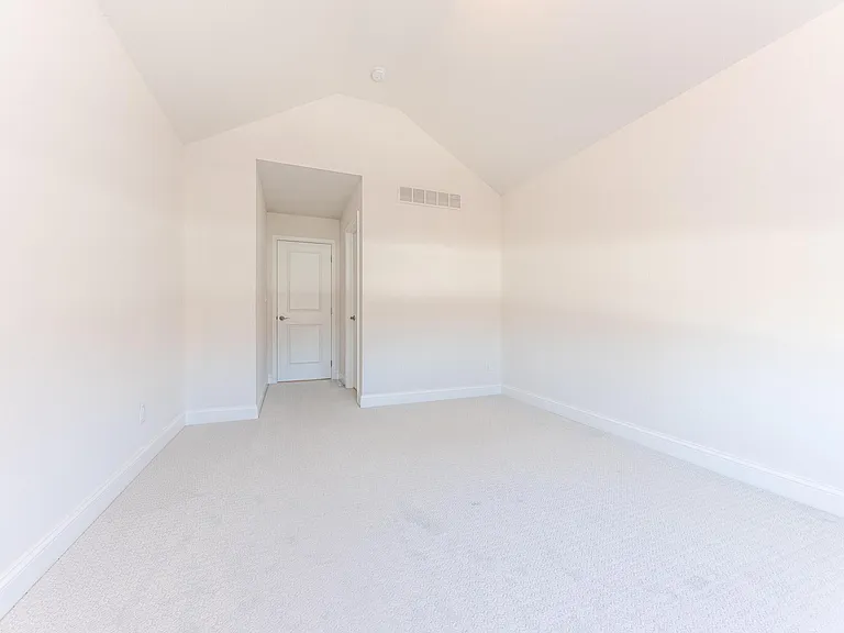3341 Roseford Blvd — Photo 24