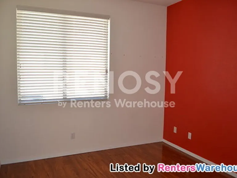 1744 W Frye Rd — Photo 5