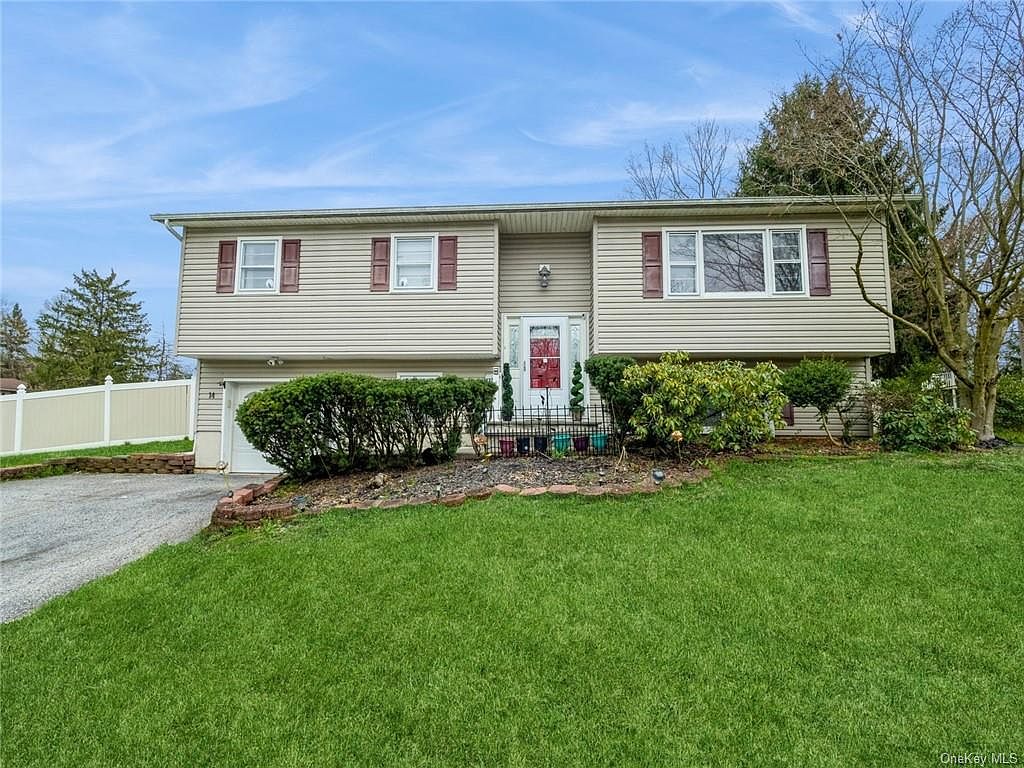 14 Dara Lane, Poughkeepsie, NY 12601 | Zillow