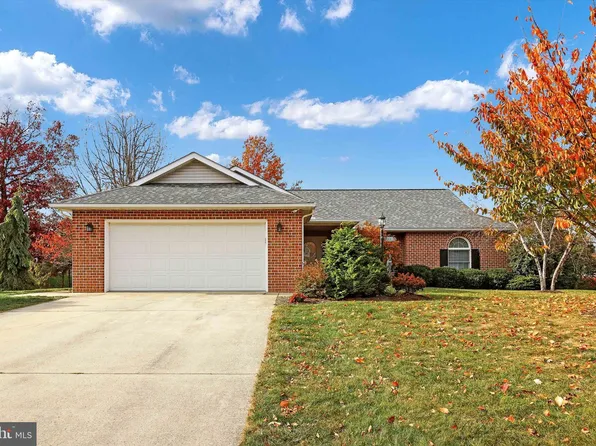 7008 Augusta National, Fayetteville, PA 17222
