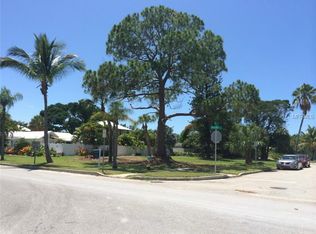 721 Broadway St, Longboat Key, FL 34228