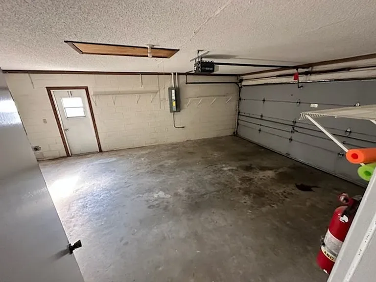 1154 Ashland Ct — Photo 18