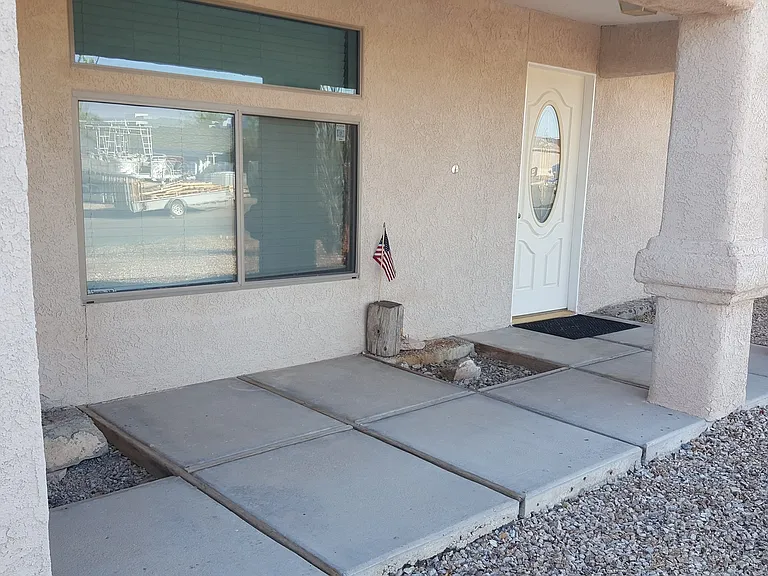 610 Manzanita Dr — Photo 5