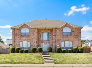 1704 Wylie Creek Dr, Desoto, TX 75115
