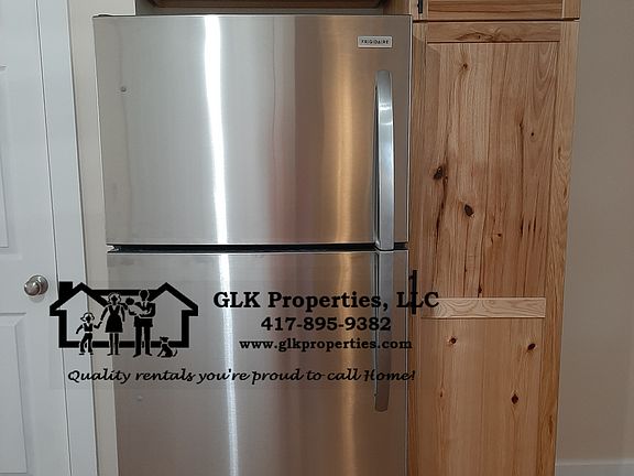 20 Cubic Foot Fridge