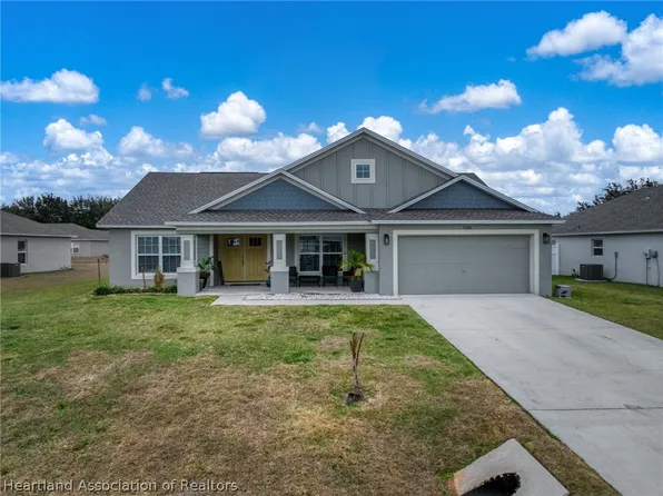 1204 Ridge Dr, Avon Park, FL 33825