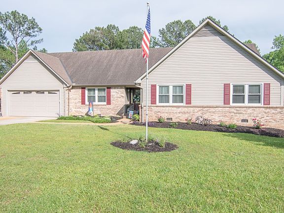3rd image of 5435 Woodhill Cir
